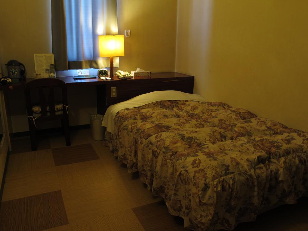 Hotel Platon Chikuma Bagian luar foto