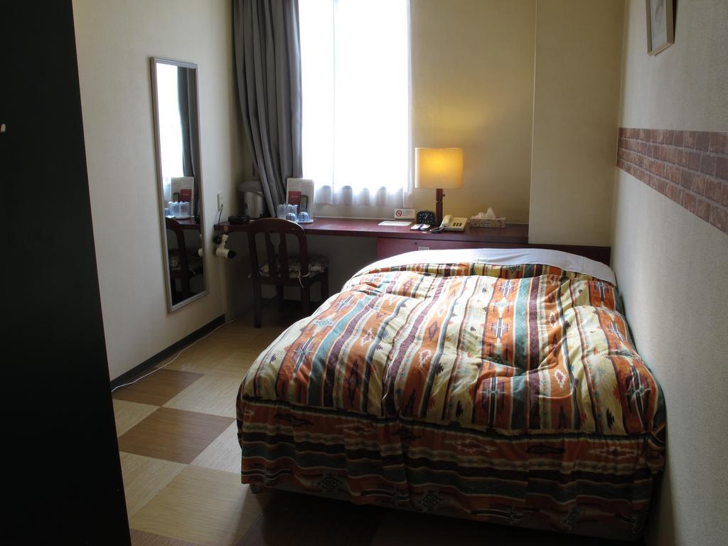 Hotel Platon Chikuma Bagian luar foto