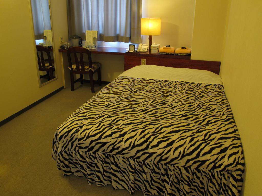 Hotel Platon Chikuma Bagian luar foto