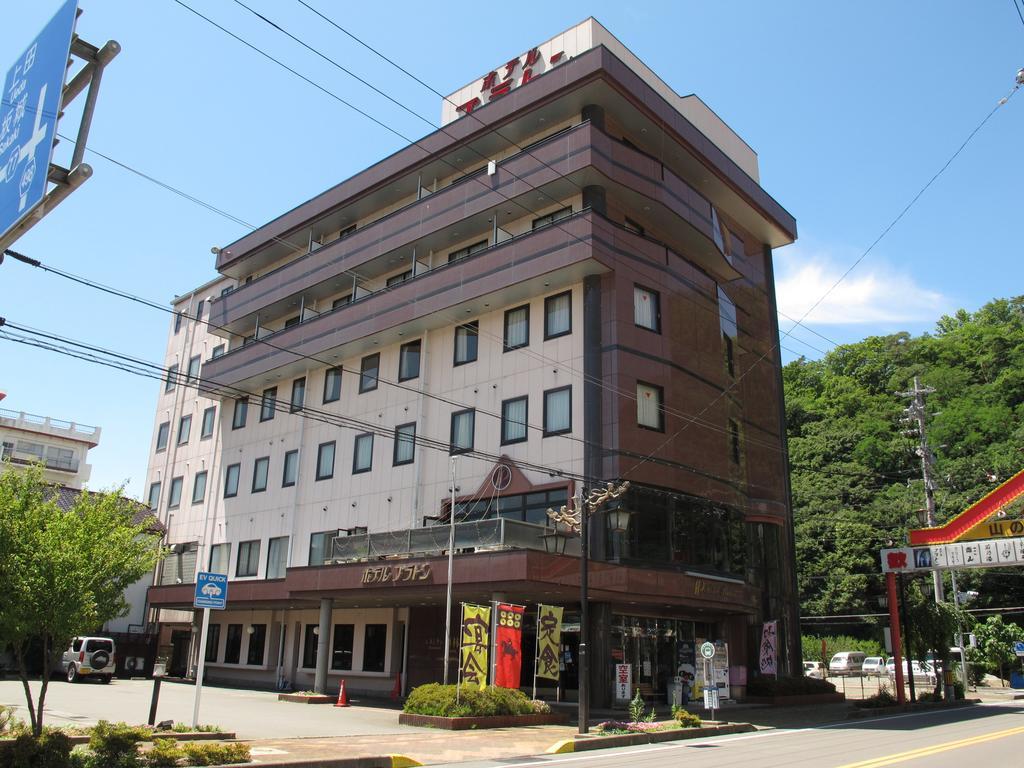 Hotel Platon Chikuma Bagian luar foto