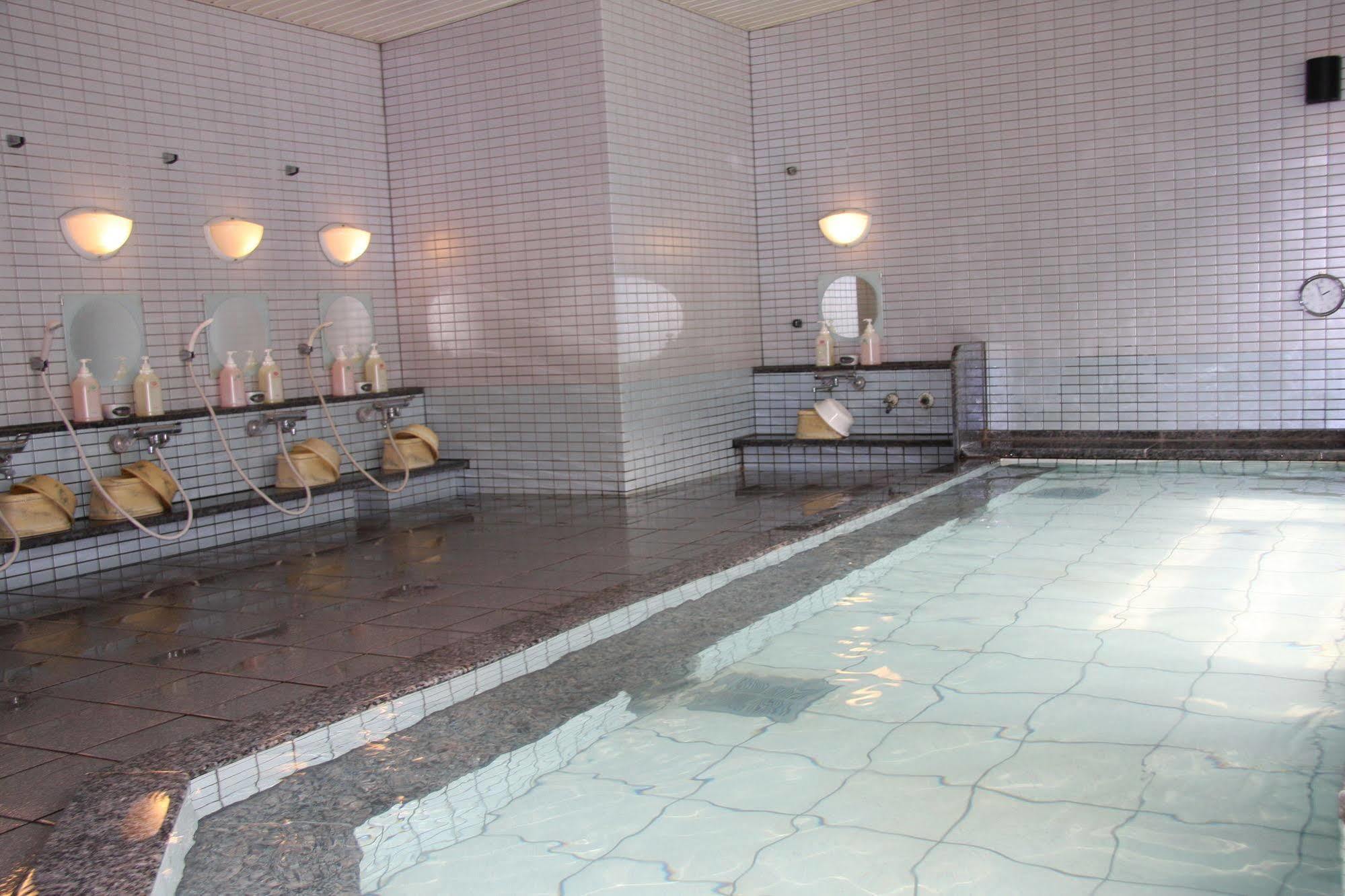 Hotel Platon Chikuma Bagian luar foto